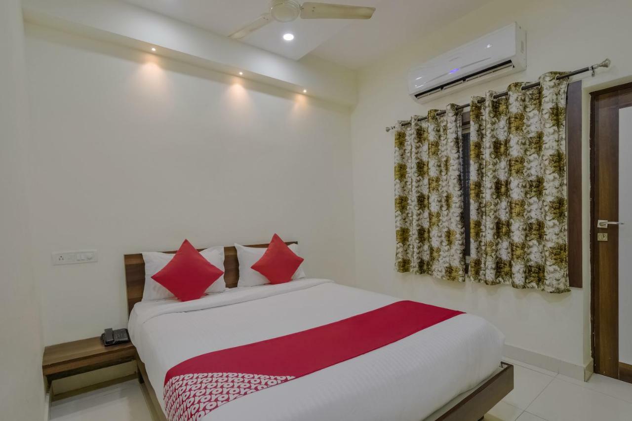 Oyo 38622 Neema Residency Anantapur Exterior photo